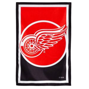 House & Estate Flags |   Nhl Hockey Burlap House Flag Flags & Buntings Chicago Blackhawks