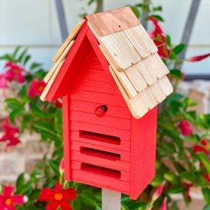 Wildlife Housing |   Ladybug House With Mounting Pole Birds And Nature Eco-Friendly Pest Control